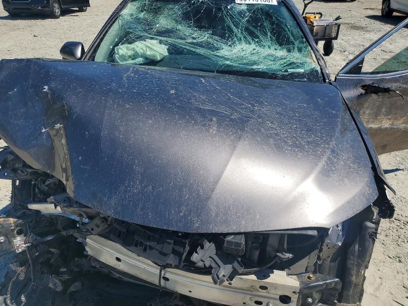 56116166 :رقم المزاد ، 4T1G11AK1MU417221 vin ، 2021 Toyota Camry مزاد بيع