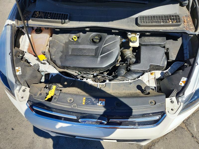 2015 Ford Escape მანქანა იყიდება აუქციონზე, vin: 1FMCU9J95FUB63582, აუქციონის ნომერი: 57215236
