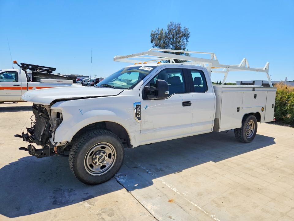 Auction sale of the 2018 Ford F350, vin: 1FD8X3E67JEB39765, lot number: 53801936