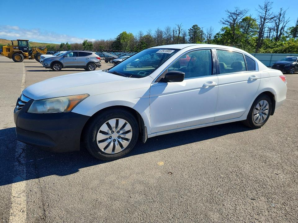 57541806 :رقم المزاد ، 1HGCP2F31BA061913 vin ، 2011 Honda Accord مزاد بيع