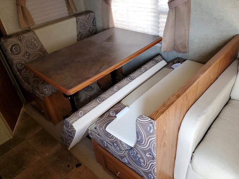Продажа на аукционе авто 2013 Foresriver Rockwood, vin: 4X4TRLW2XDD125660, номер лота: 58779946
