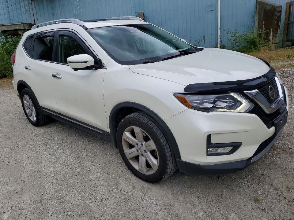 56454766 :رقم المزاد ، 5N1AT2MV6HC733608 vin ، 2017 Nissan Rogue مزاد بيع