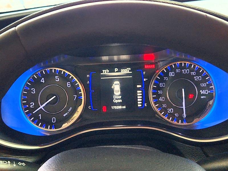 Продаж на аукціоні авто 2015 Chrysler 200, vin: 1C3CCCAB5FN714048, номер лоту: 58328546
