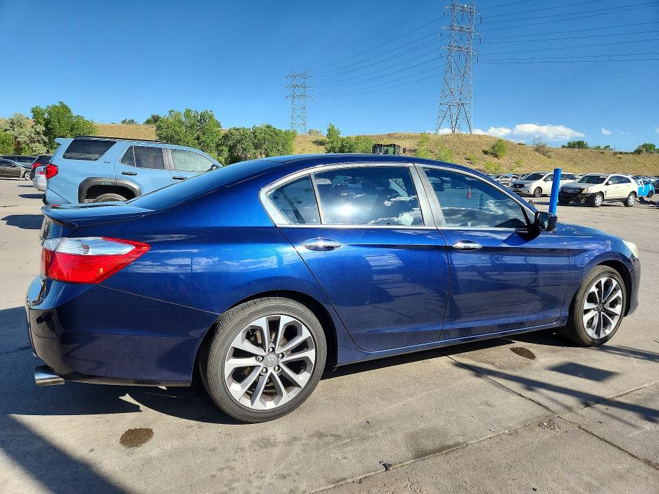 Продажа на аукционе авто 2015 Honda Accord, vin: 1HGCR2F54FA249195, номер лота: 57741266
