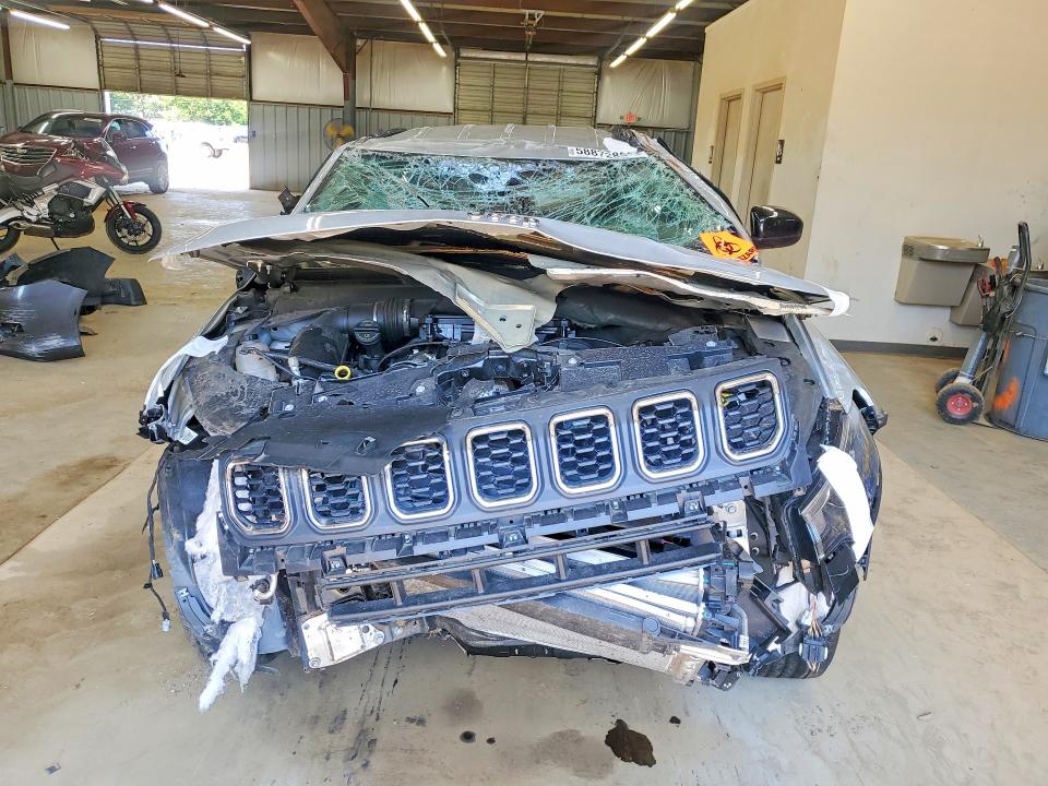 2025 Jeep Compass მანქანა იყიდება აუქციონზე, vin: 3C4NJDBN9ST597805, აუქციონის ნომერი: 58872886