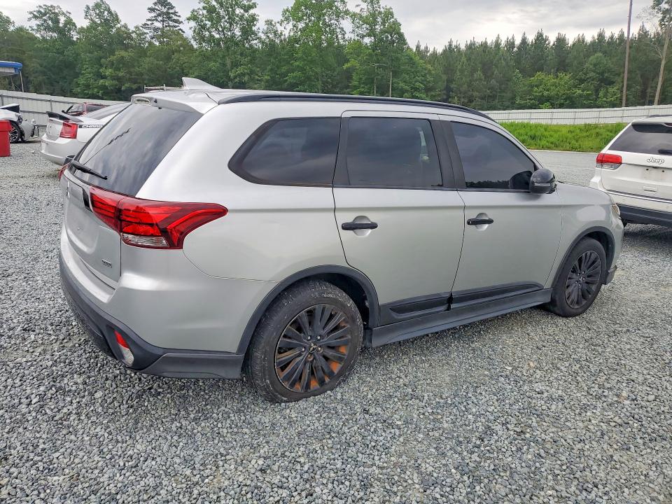 Продаж на аукціоні авто 2020 Mitsubishi Outlander, vin: JA4AD3A35LZ006857, номер лоту: 55996396