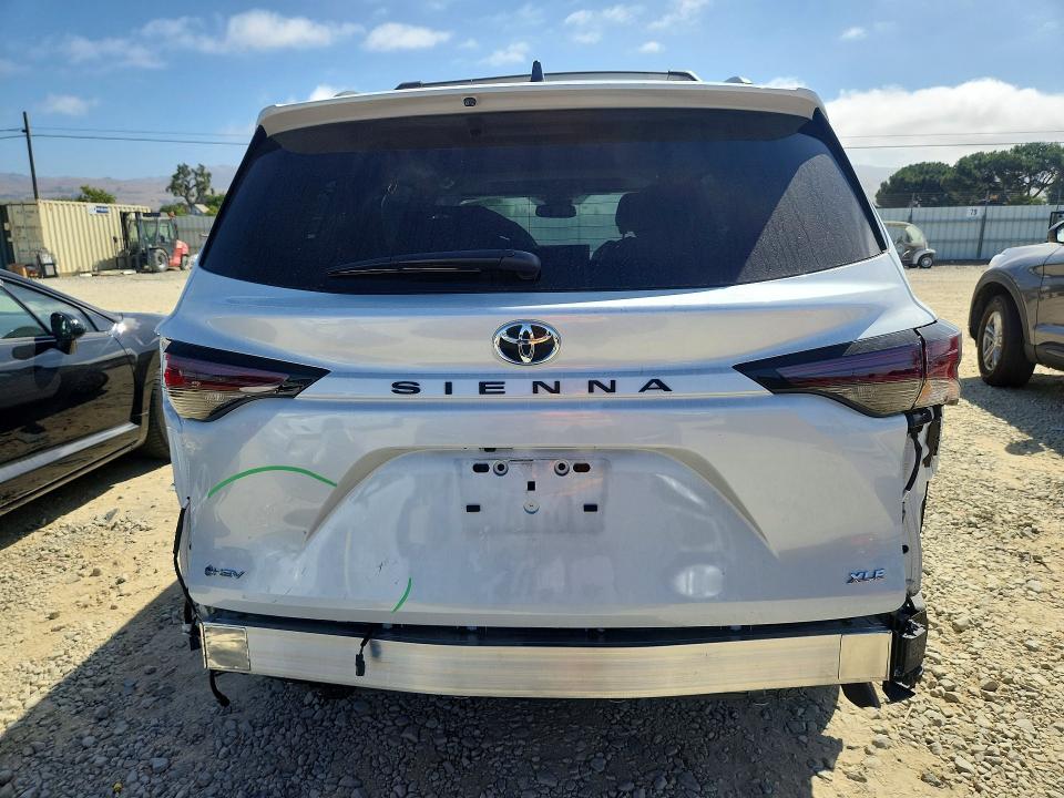 59176526 :رقم المزاد ، 5TDYRKEC5TS306488 vin ، 2026 Toyota Sienna مزاد بيع