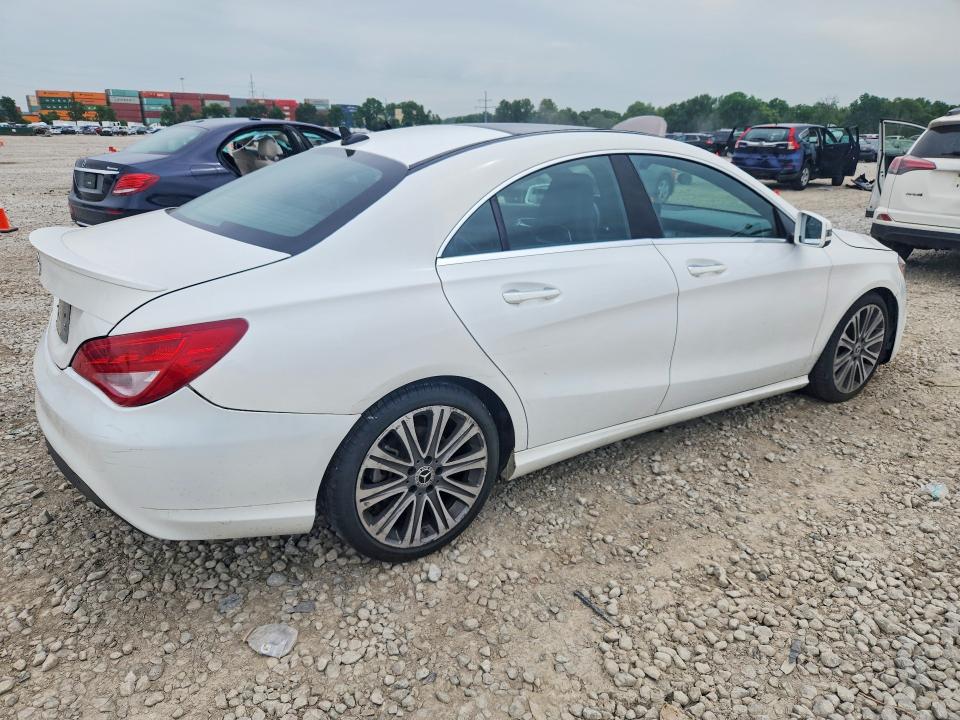 57516676 :رقم المزاد ، WDDSJ4EB2KN752236 vin ، 2019 Mercedes-benz Cla مزاد بيع
