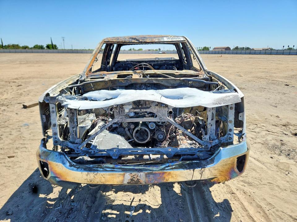58509206 :رقم المزاد ، 3GCUKRER9JG298343 vin ، 2018 Chevrolet Silverado مزاد بيع