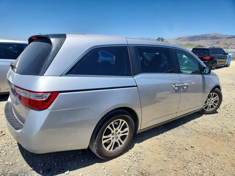 57872796 :رقم المزاد ، 5FNRL5H47CB084455 vin ، 2012 Honda Odyssey مزاد بيع