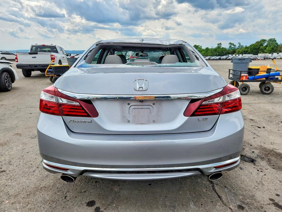 Aukcja sprzedaży 2017 Honda Accord, vin: 1HGCR3F88HA044143, numer aukcji: 58996156