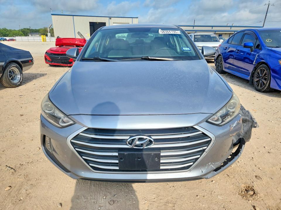 2017 Hyundai Elantra მანქანა იყიდება აუქციონზე, vin: 5NPD84LF0HH082568, აუქციონის ნომერი: 58384196