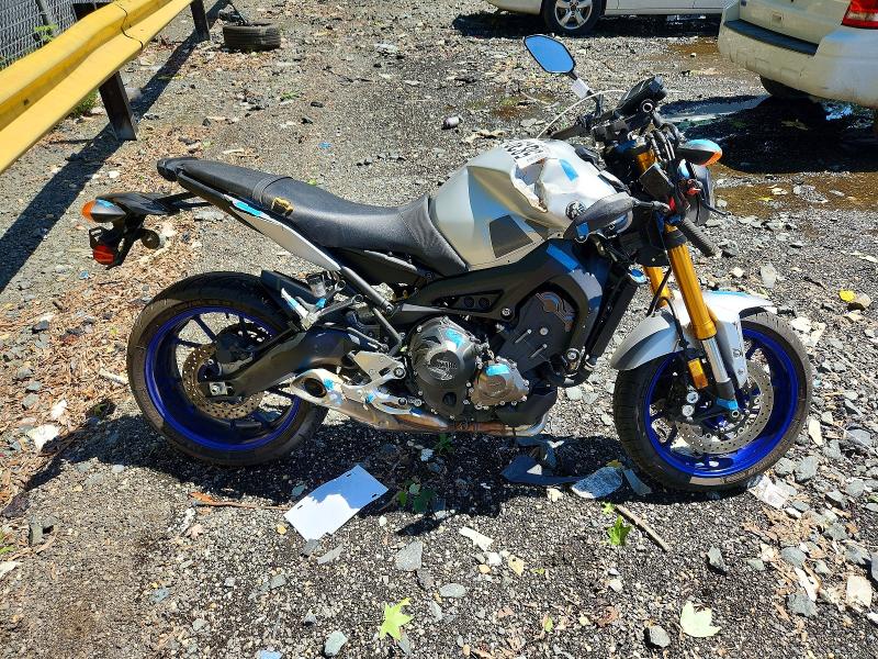 Продаж на аукціоні авто 2015 Yamaha Fz09, vin: JYARN33E5FA008451, номер лоту: 58391576