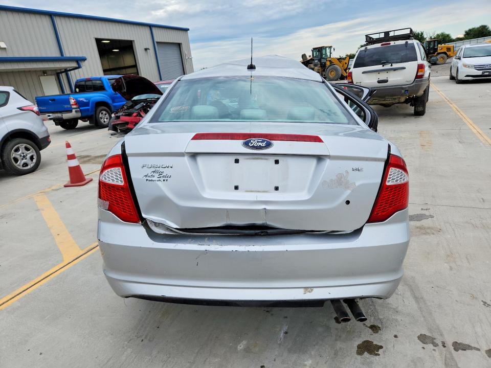 57486266 :رقم المزاد ، 3FAHP0HA8AR156290 vin ، 2010 Ford Fusion مزاد بيع