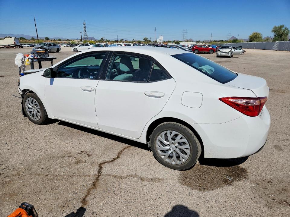 Продаж на аукціоні авто 2018 Toyota Corolla, vin: 5YFBURHE4JP828271, номер лоту: 55814026