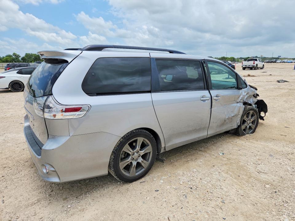Продажа на аукционе авто 2017 Toyota Sienna, vin: 5TDXZ3DC6HS827603, номер лота: 55766826