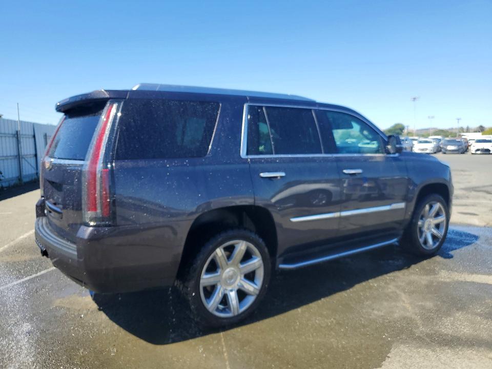 56659786 :رقم المزاد ، 1GYS3BKJ4HR187844 vin ، 2017 Cadillac Escalade مزاد بيع