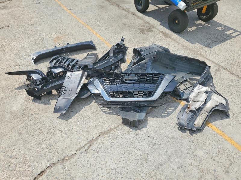 57182926 :رقم المزاد ، 1N4BL4CVXNN387056 vin ، 2022 Nissan Altima مزاد بيع