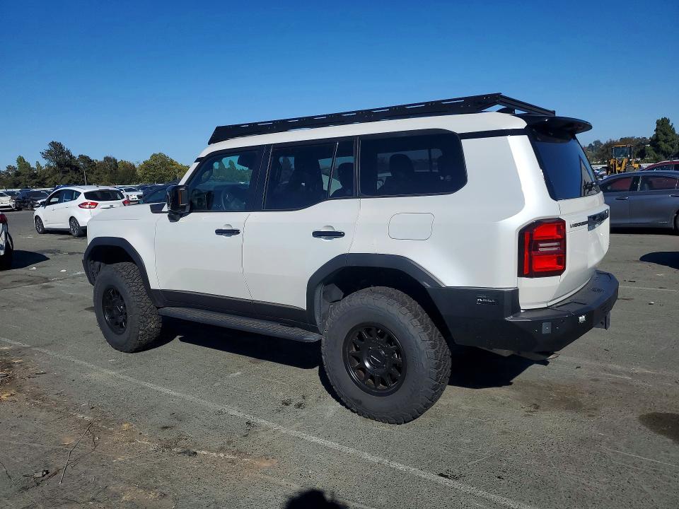 Продажа на аукционе авто 2025 Toyota Land Cruiser, vin: JTEABFAJ2S5017196, номер лота: 58749046