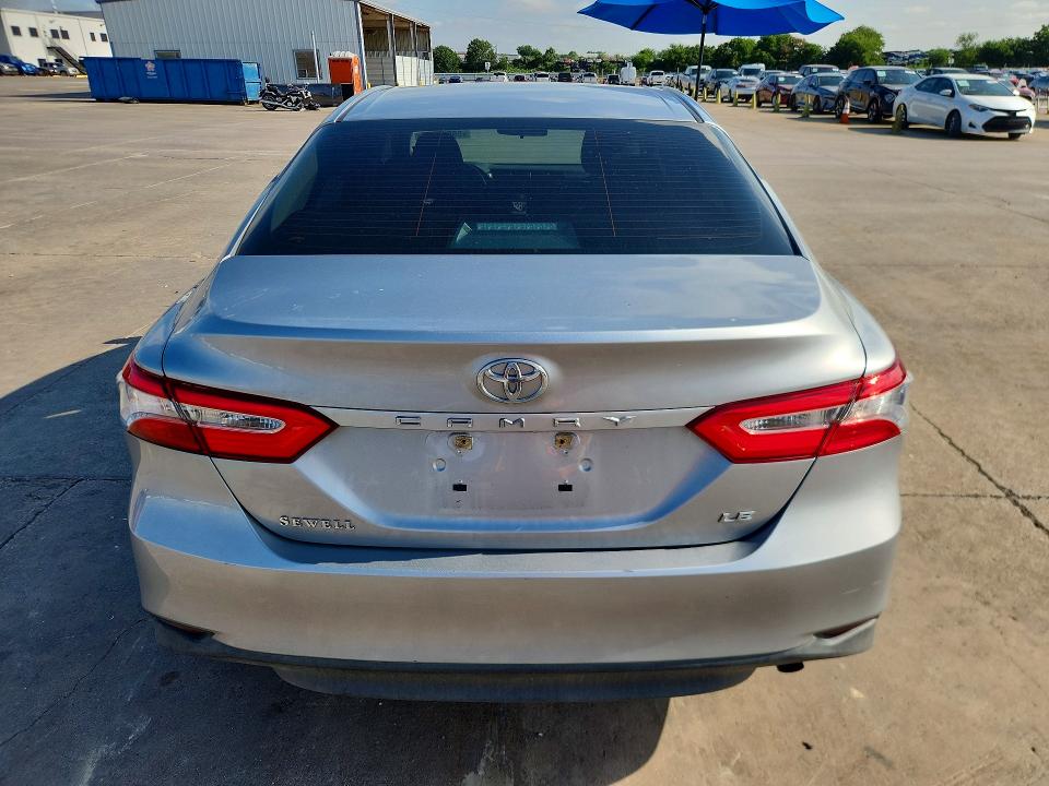 Aukcja sprzedaży 2018 Toyota Camry, vin: 4T1B11HKXJU131668, numer aukcji: 55918796