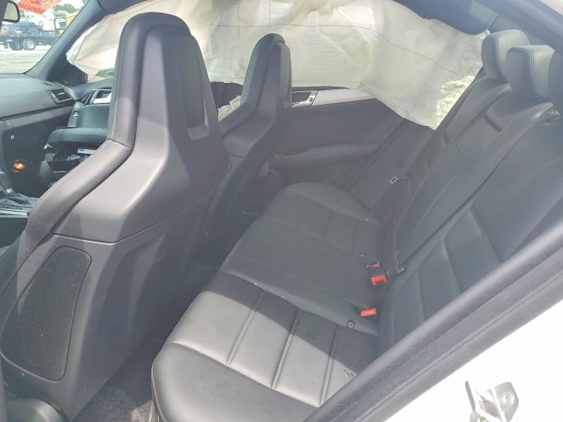 57117476 :رقم المزاد ، WDDGF77X98F172910 vin ، 2008 Mercedes-benz C مزاد بيع