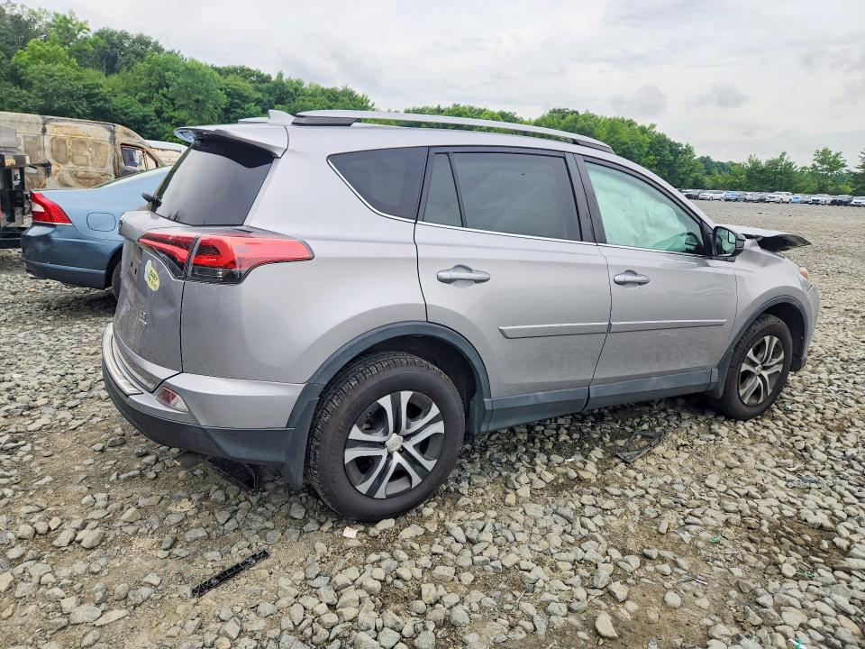 58715616 :رقم المزاد ، 2T3BFREV0JW710772 vin ، 2018 Toyota Rav4 مزاد بيع