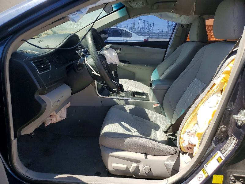55593546 :رقم المزاد ، 4T1BF1FK5FU997435 vin ، 2015 Toyota Camry مزاد بيع