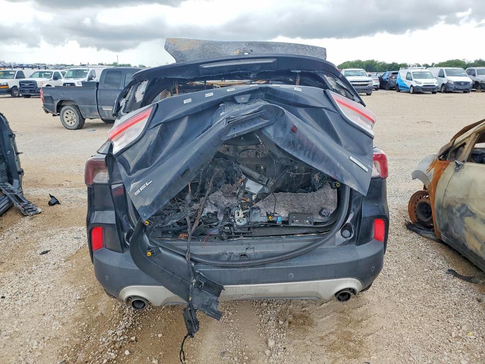 55532726 :رقم المزاد ، 1FMCU0H63LUA31844 vin ، 2020 Ford Escape مزاد بيع