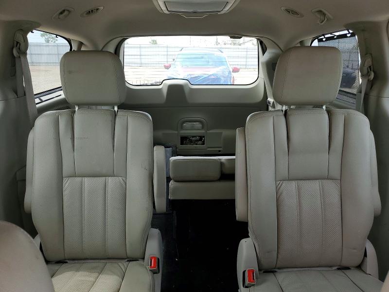 57336066 :رقم المزاد ، 2A4RR8DG4BR676151 vin ، 2011 Chrysler Town & Country مزاد بيع