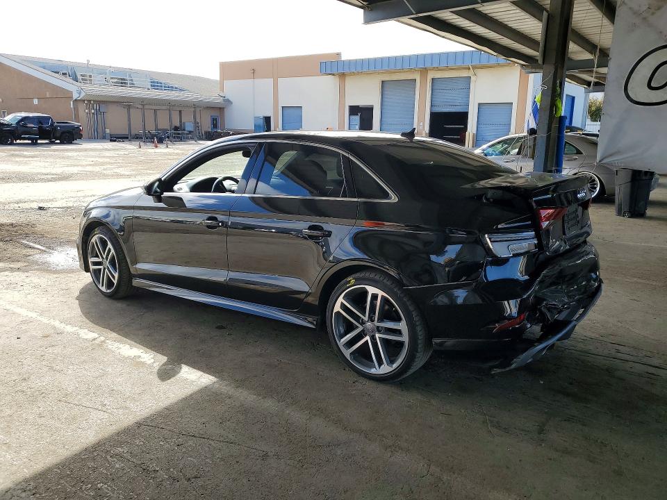 Продажа на аукционе авто 2018 Audi A3, vin: WAUJ8GFF6J1039038, номер лота: 55822646