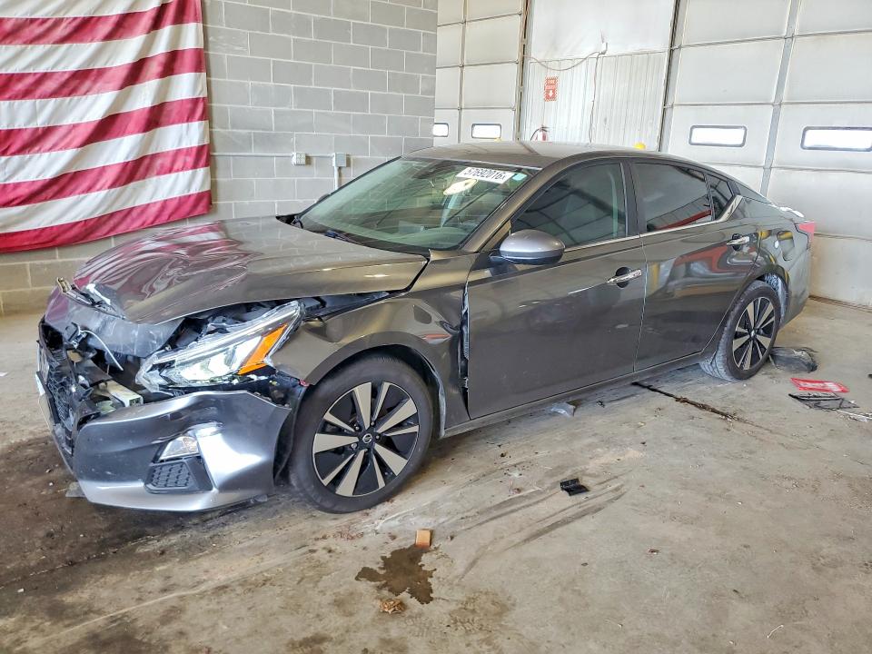 57692016 :رقم المزاد ، 1N4BL4DV3NN380819 vin ، 2022 Nissan Altima مزاد بيع