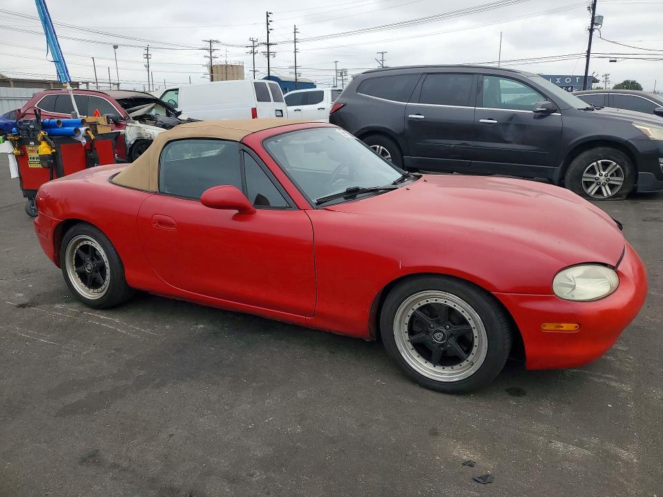 58115846 :رقم المزاد ، JM1NB3532X0100101 vin ، 1999 Mazda Mx-5 Miata مزاد بيع
