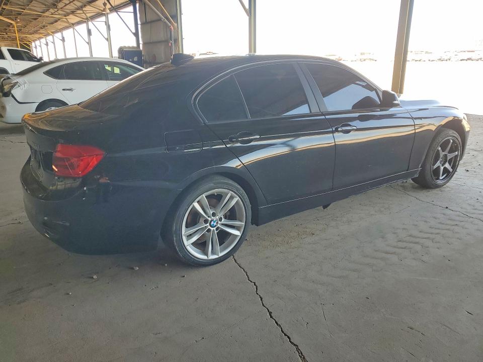 56841076 :رقم المزاد ، WBA8E1G52JNU91572 vin ، 2018 Bmw 320 مزاد بيع