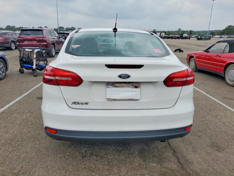 2016 Ford Focus მანქანა იყიდება აუქციონზე, vin: 1FADP3E23GL201897, აუქციონის ნომერი: 56329836