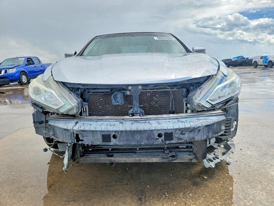 56954956 :رقم المزاد ، 1N4AL3AP6JC201724 vin ، 2018 Nissan Altima مزاد بيع