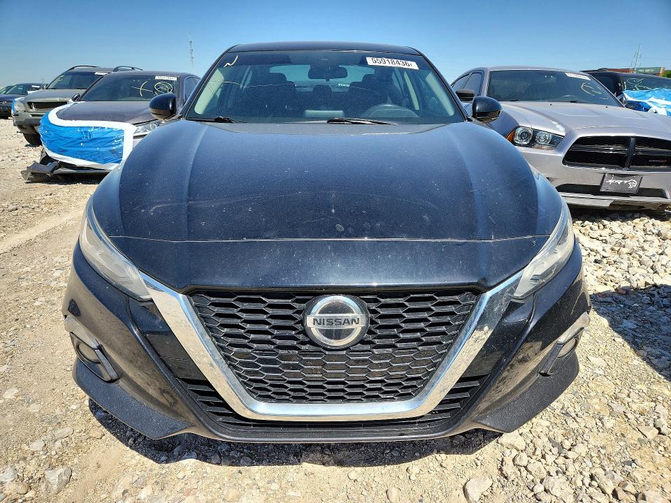 55918436 :رقم المزاد ، 1N4BL4EW9MN335485 vin ، 2021 Nissan Altima مزاد بيع