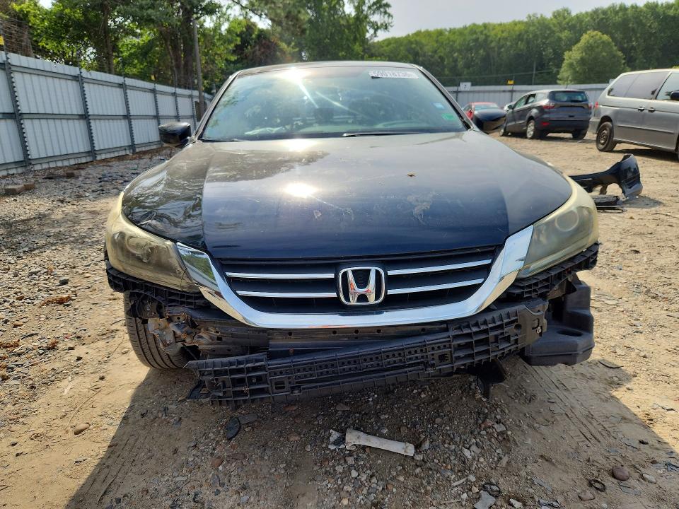 59018736 :رقم المزاد ، 1HGCR2F37FA212902 vin ، 2015 Honda Accord مزاد بيع