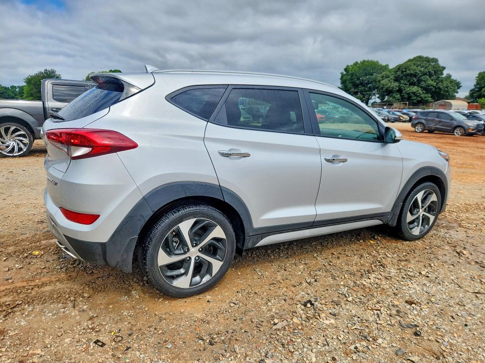 Продаж на аукціоні авто 2017 Hyundai Tucson, vin: KM8J33A28HU514756, номер лоту: 58578566