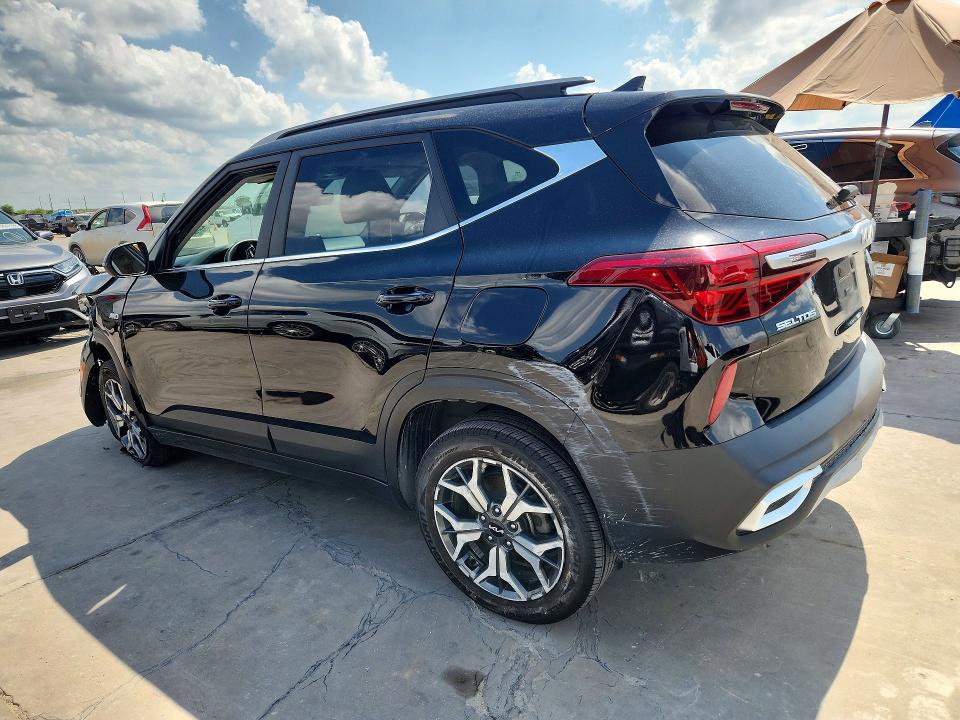 2022 Kia Seltos მანქანა იყიდება აუქციონზე, vin: KNDERCAA7N7307586, აუქციონის ნომერი: 58053186