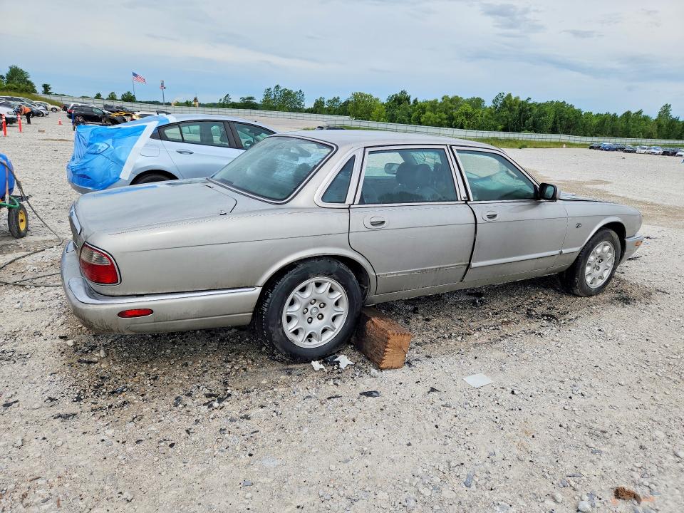 1999 Jaguar Xj8 მანქანა იყიდება აუქციონზე, vin: SAJHD104XXC870171, აუქციონის ნომერი: 57045756