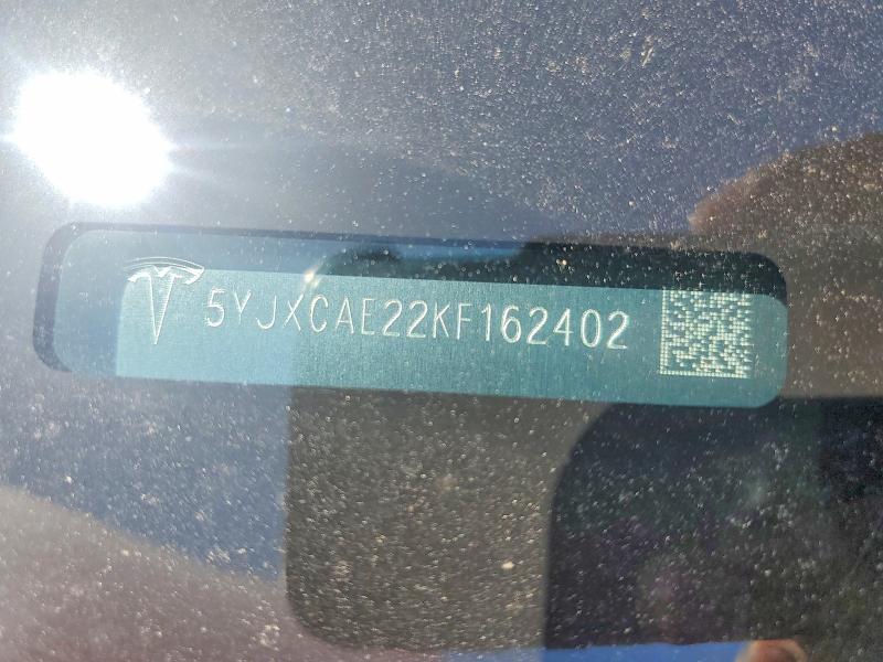 56098256 :رقم المزاد ، 5YJXCAE22KF162402 vin ، 2019 Tesla Model X مزاد بيع