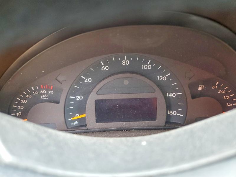 2004 Mercedes-benz C მანქანა იყიდება აუქციონზე, vin: WDBRF61J54A621460, აუქციონის ნომერი: 56150376