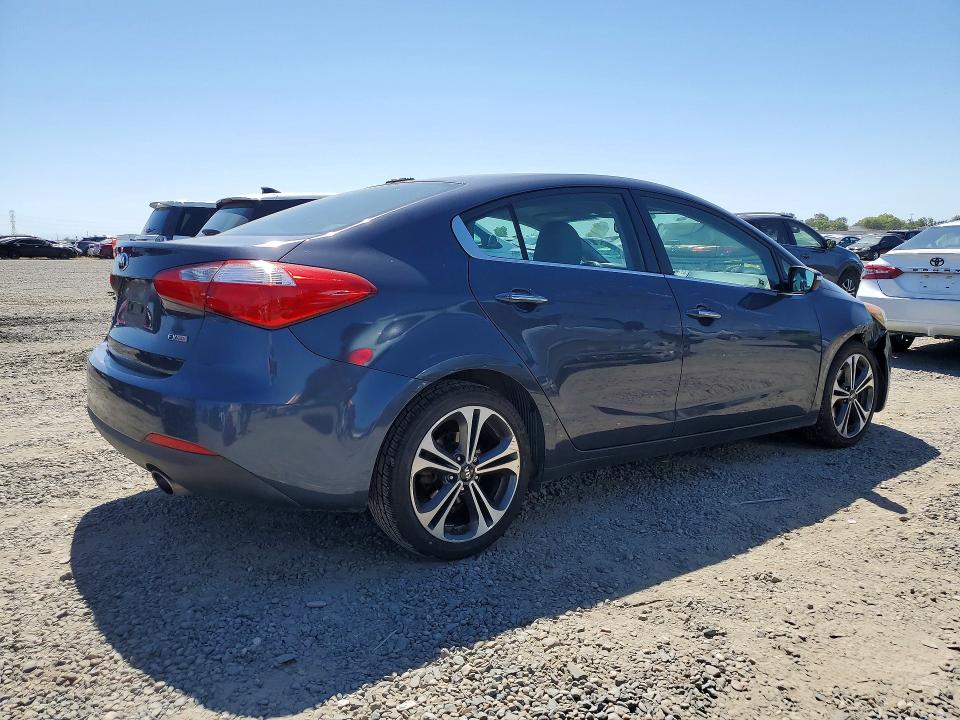 2015 Kia Forte მანქანა იყიდება აუქციონზე, vin: KNAFZ4A84F5282583, აუქციონის ნომერი: 56322986