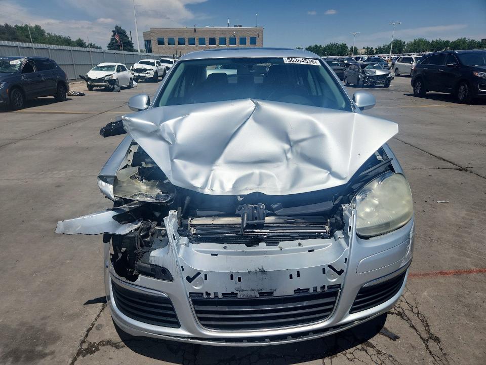 56364536 :رقم المزاد ، 3VWRL7AJ0AM057695 vin ، 2010 Volkswagen Jetta مزاد بيع