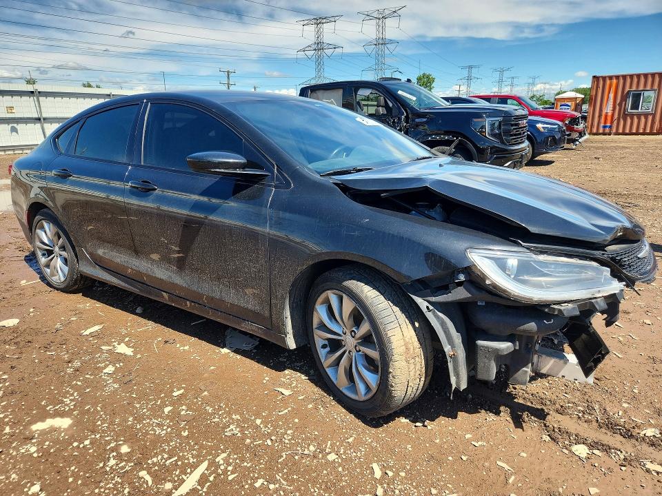58651196 :رقم المزاد ، 1C3CCCDG4GN105509 vin ، 2016 Chrysler 200 مزاد بيع