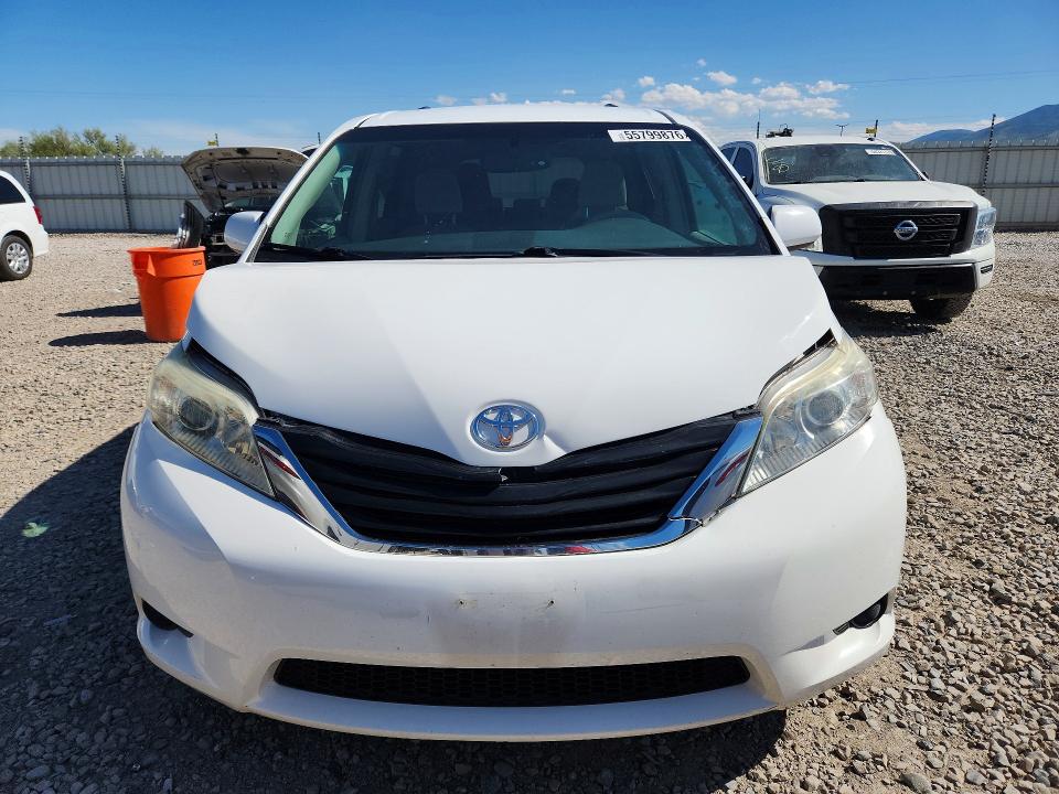 Продажа на аукционе авто 2011 Toyota Sienna, vin: 5TDKK3DCXBS086085, номер лота: 55799876