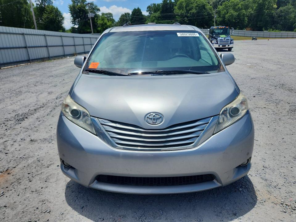 58025666 :رقم المزاد ، 5TDDK3DC1BS020016 vin ، 2011 Toyota Sienna مزاد بيع