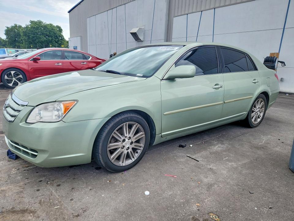 Auction sale of the 2005 Toyota Avalon, vin: 4T1BK36B65U003252, lot number: 56038106