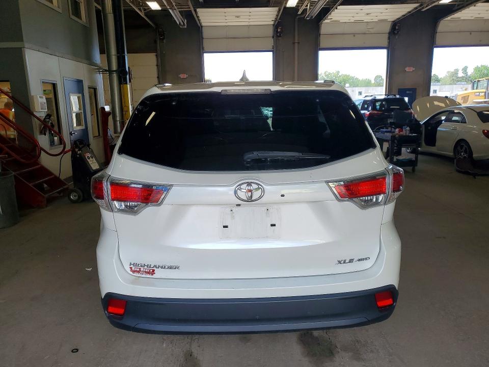 Продаж на аукціоні авто 2015 Toyota Highlander, vin: 5TDJKRFH7FS199957, номер лоту: 55537586