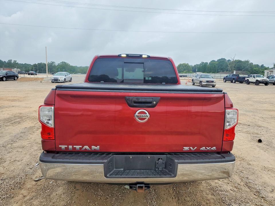 56138996 :رقم المزاد ، 1N6AA1EJ6HN564367 vin ، 2017 Nissan Titan مزاد بيع